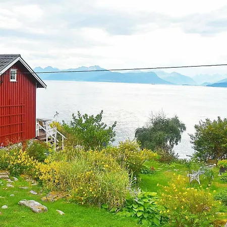 Holiday home Holiday Hansbakken Molde